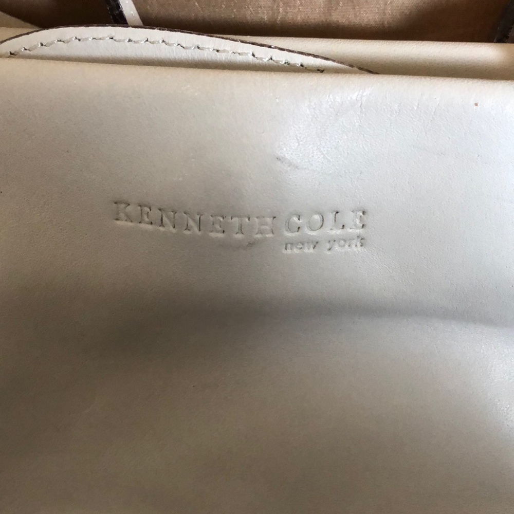 Purse - Picture 2 of 5